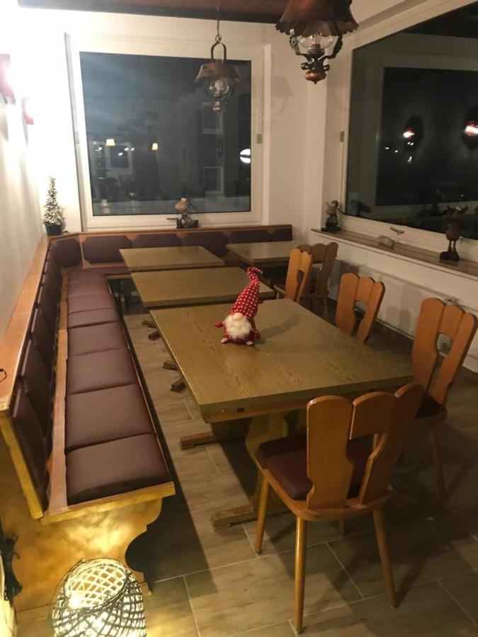 فيلا Ferienhaus Astenblick - Ideal Fuer Weihnachtsfeiern Und Familienfeiern Bietet Schlafplaetze Fuer Bis Zu 35 Personen وينتربرغ المظهر الخارجي الصورة