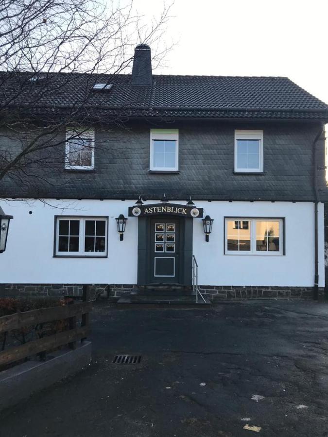 فيلا Ferienhaus Astenblick - Ideal Fuer Weihnachtsfeiern Und Familienfeiern Bietet Schlafplaetze Fuer Bis Zu 35 Personen وينتربرغ المظهر الخارجي الصورة