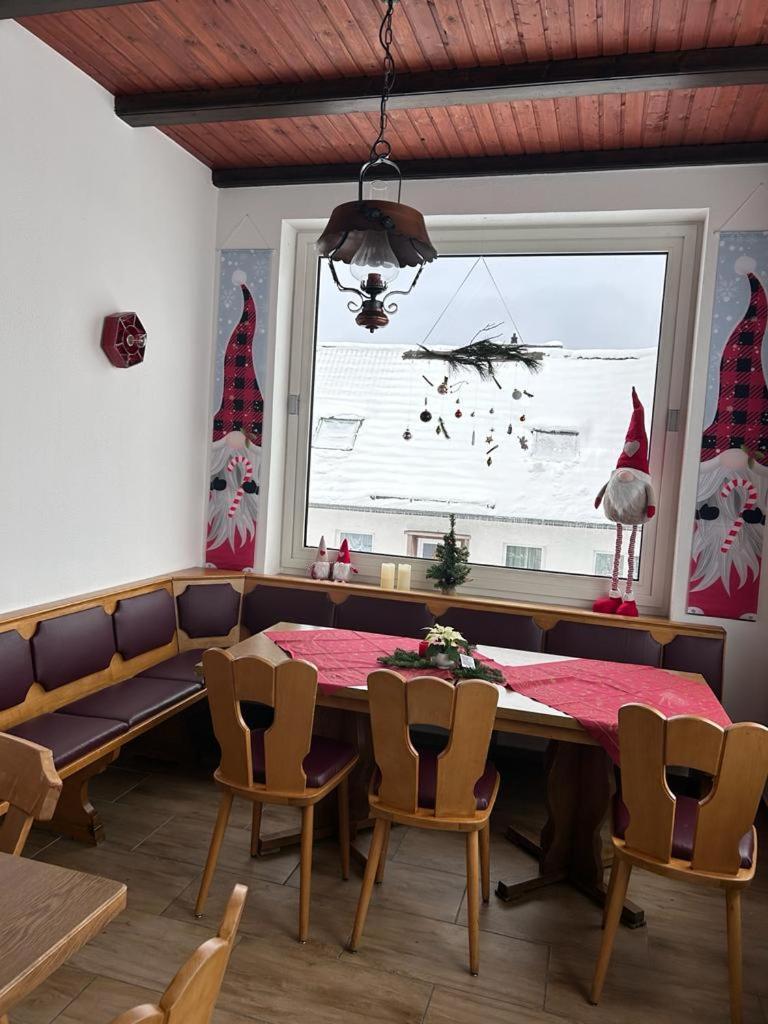 فيلا Ferienhaus Astenblick - Ideal Fuer Weihnachtsfeiern Und Familienfeiern Bietet Schlafplaetze Fuer Bis Zu 35 Personen وينتربرغ المظهر الخارجي الصورة