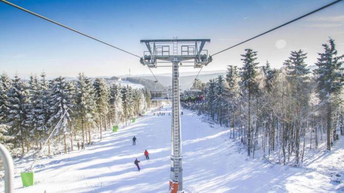 فيلا Ferienhaus Astenblick - Ideal Fuer Weihnachtsfeiern Und Familienfeiern Bietet Schlafplaetze Fuer Bis Zu 35 Personen وينتربرغ المظهر الخارجي الصورة