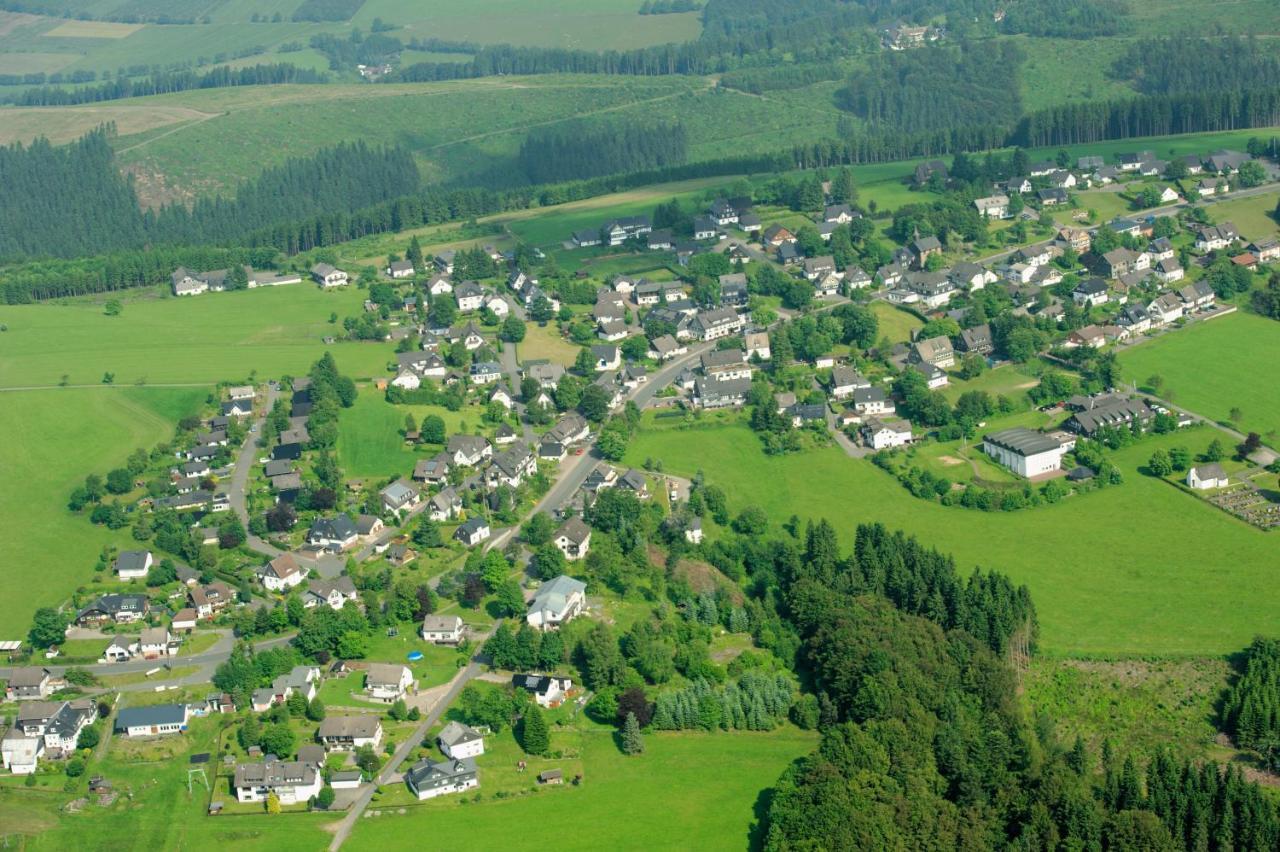 فيلا Ferienhaus Astenblick - Ideal Fuer Weihnachtsfeiern Und Familienfeiern Bietet Schlafplaetze Fuer Bis Zu 35 Personen وينتربرغ المظهر الخارجي الصورة
